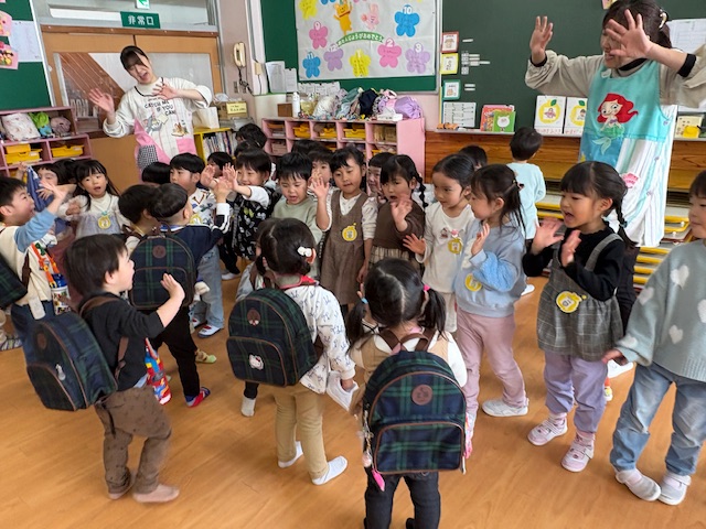 年少組と満3歳進級保育室体験